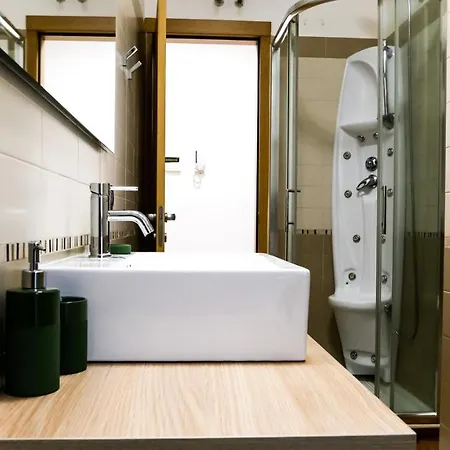 Domusmi Emanuele Filiberto-4 * Milan