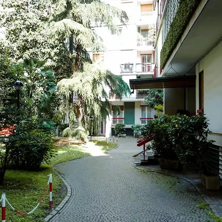 Apartment Domusmi Emanuele Filiberto-4
