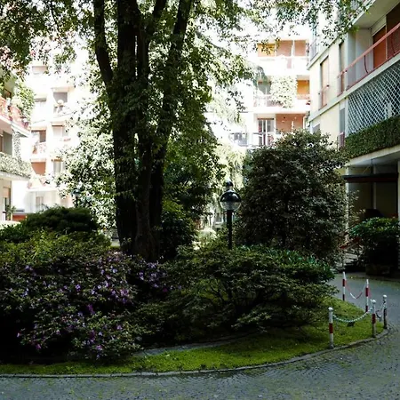 Apartment Domusmi Emanuele Filiberto-4